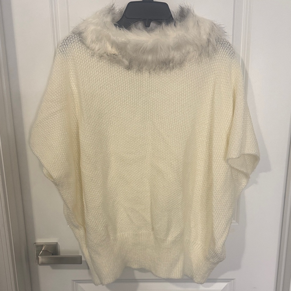 Mix It Cream Poncho with Faux Fur Collar